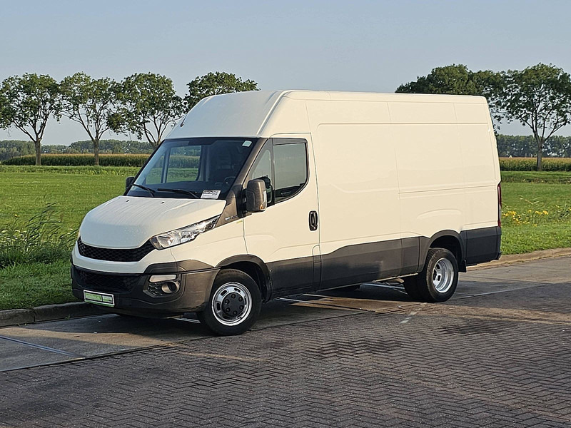 Iveco Daily 35C15 L2H2 Dubbellucht! - Furgon: slika 2 Iveco Daily 35C15 L2H2 Dubbellucht! - Furgon: slika 2