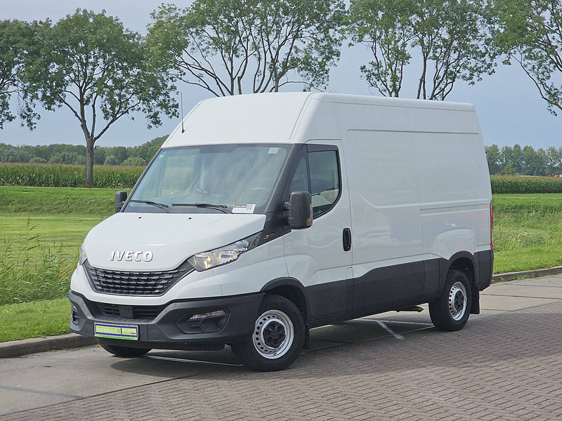 Iveco Daily 35S14 L1H2 Airco Euro6 - Furgon: slika 2 Iveco Daily 35S14 L1H2 Airco Euro6 - Furgon: slika 2