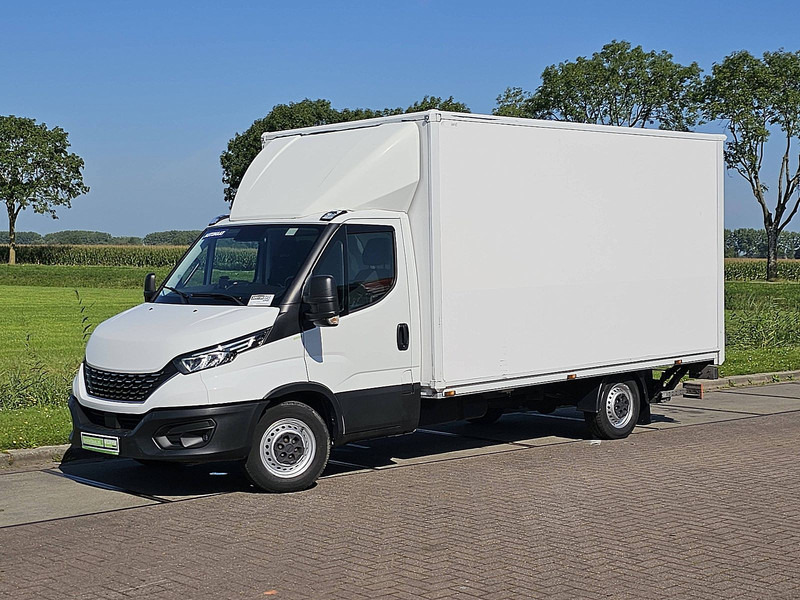 Iveco Daily 35S18 ac automaat EURO6 - Dostavno vozilo sa zatvorenim sandukom: slika 2 Iveco Daily 35S18 ac automaat EURO6 - Dostavno vozilo sa zatvorenim sandukom: slika 2