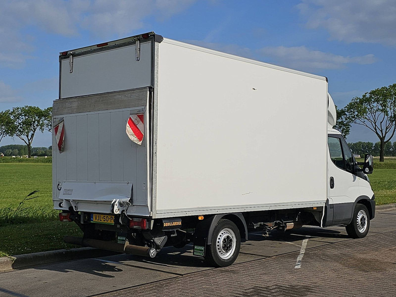 Iveco Daily - Dostavno vozilo sa zatvorenim sandukom: slika 3 Iveco Daily - Dostavno vozilo sa zatvorenim sandukom: slika 3