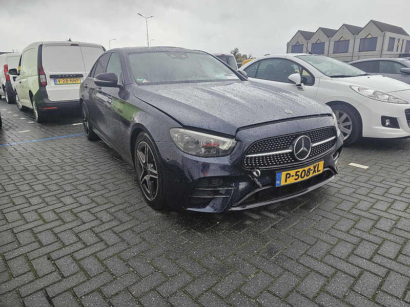 Mercedes-Benz E-Klasse E220 CDI AVANTGARDE PANO - Automobil: slika 3 Mercedes-Benz E-Klasse E220 CDI AVANTGARDE PANO - Automobil: slika 3