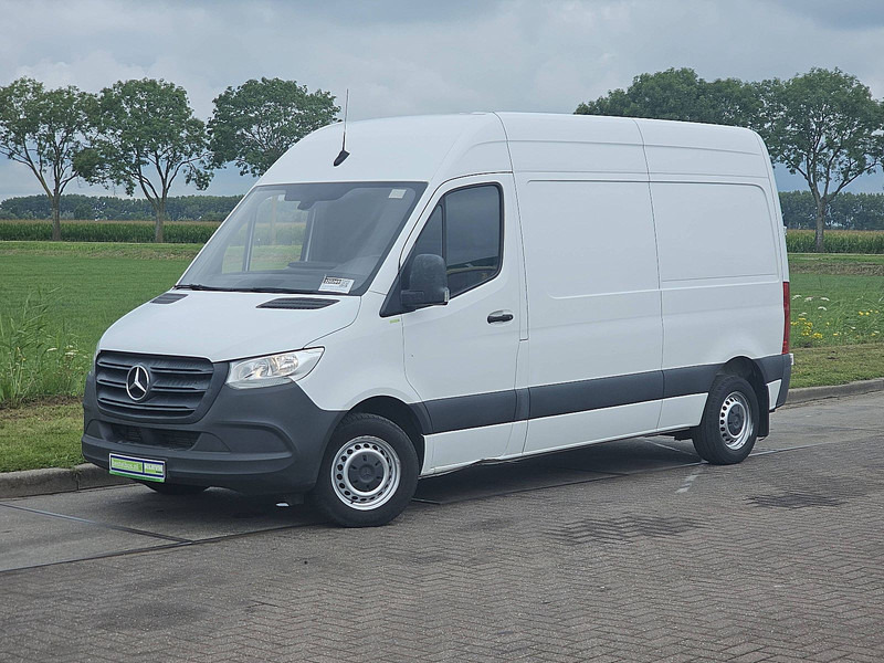 Mercedes-Benz Sprinter 314 L2H2 Mbux Airco Eur6 - Furgon: slika 2 Mercedes-Benz Sprinter 314 L2H2 Mbux Airco Eur6 - Furgon: slika 2