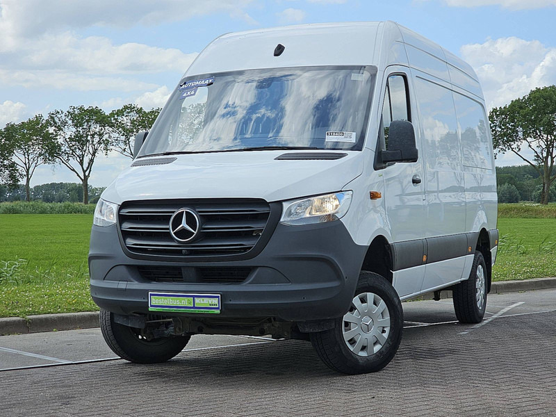Mercedes-Benz Sprinter 316 CDI 4X4 AUT. L2H2 - Furgon: slika 1 Mercedes-Benz Sprinter 316 CDI 4X4 AUT. L2H2 - Furgon: slika 1