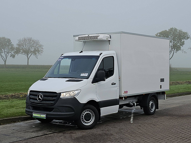 Mercedes-Benz Sprinter 316 Koelwagen D/N 230V - Dostavno vozilo hladnjača: slika 2 Mercedes-Benz Sprinter 316 Koelwagen D/N 230V - Dostavno vozilo hladnjača: slika 2