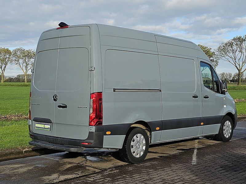 Mercedes-Benz Sprinter 316 L2H2 Mbux10 Automaat - Furgon: slika 3 Mercedes-Benz Sprinter 316 L2H2 Mbux10 Automaat - Furgon: slika 3