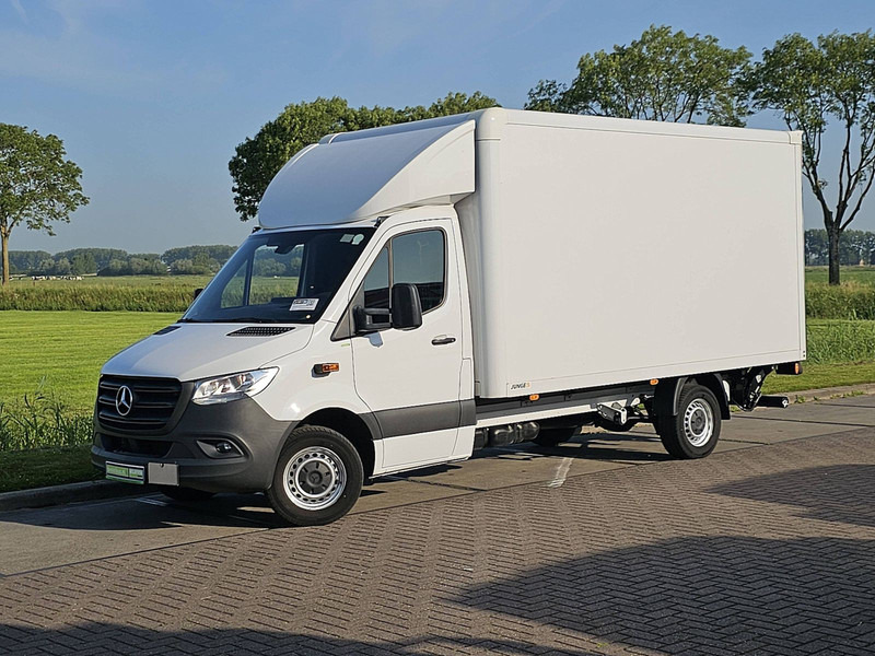 Mercedes-Benz Sprinter 317 Bakwagen Laadklep! - Dostavno vozilo sa zatvorenim sandukom: slika 2 Mercedes-Benz Sprinter 317 Bakwagen Laadklep! - Dostavno vozilo sa zatvorenim sandukom: slika 2