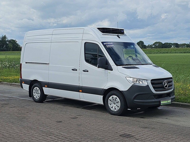 Mercedes-Benz Sprinter 317 L2H2 Koelwagen D/N! - Dostavno vozilo hladnjača: slika 5 Mercedes-Benz Sprinter 317 L2H2 Koelwagen D/N! - Dostavno vozilo hladnjača: slika 5