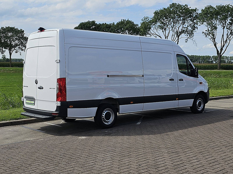 Mercedes-Benz Sprinter 317 L3H2 Maxi Mbux - Furgon: slika 3 Mercedes-Benz Sprinter 317 L3H2 Maxi Mbux - Furgon: slika 3