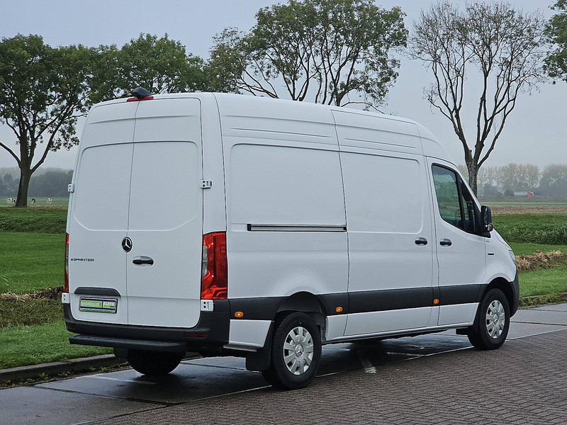 Mercedes-Benz eSprinter 320 L2H2 81kWh Nieuw - Furgon, Električno dostavno vozilo: slika 3 Mercedes-Benz eSprinter 320 L2H2 81kWh Nieuw - Furgon, Električno dostavno vozilo: slika 3