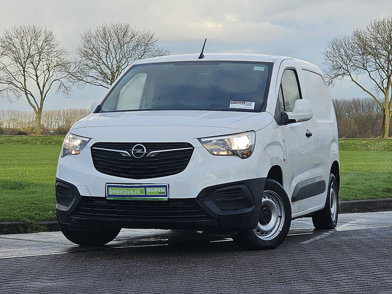 Opel Combo 1.6 Navi Euro6 NAP - Dostavno vozilo sa zatvorenim sandukom: slika 1 Opel Combo 1.6 Navi Euro6 NAP - Dostavno vozilo sa zatvorenim sandukom: slika 1