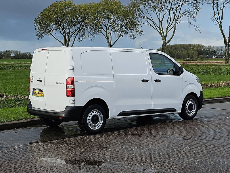 Toyota pro-ace 2.0 L2H1 Navi Euro6 NAP! - Mali kombi: slika 3 Toyota pro-ace 2.0 L2H1 Navi Euro6 NAP! - Mali kombi: slika 3