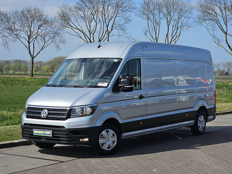 Volkswagen Crafter 35 2.0 L4H3 Navi Euro6 AC! - Furgon: slika 2 Volkswagen Crafter 35 2.0 L4H3 Navi Euro6 AC! - Furgon: slika 2