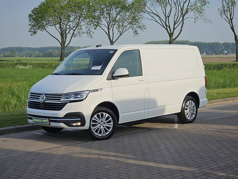 Volkswagen Transporter 2.0 TDI L1H1 BULLI LED NAP! - Mali kombi: slika 2 Volkswagen Transporter 2.0 TDI L1H1 BULLI LED NAP! - Mali kombi: slika 2