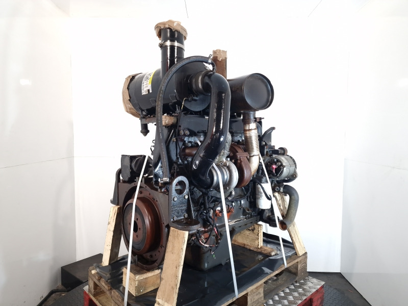 CNH F4HE9684E*J102 667TA EBD Engine (Plant) - Motor za Građevinska mašina: slika 1 CNH F4HE9684E*J102 667TA EBD Engine (Plant) - Motor za Građevinska mašina: slika 1