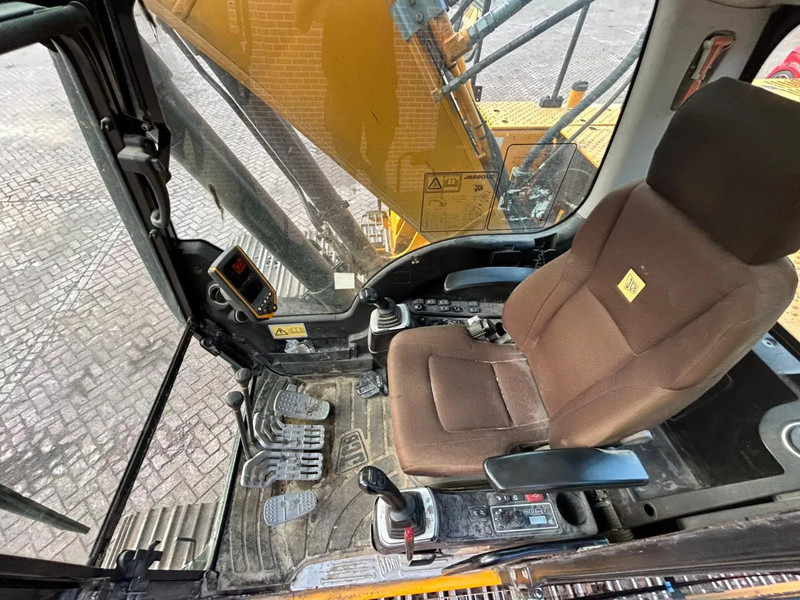JCB JS220LC - Bager guseničar: slika 5 JCB JS220LC - Bager guseničar: slika 5