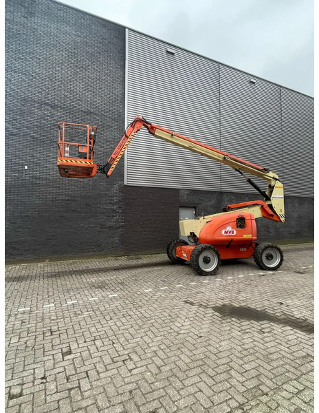 JLG 600AJ - Teleskopska platforma: slika 2 JLG 600AJ - Teleskopska platforma: slika 2