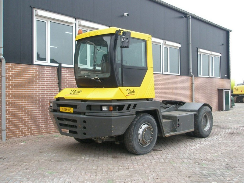 Terberg RT 222 RT220 4x4 - Terminalni traktor: slika 1 Terberg RT 222 RT220 4x4 - Terminalni traktor: slika 1