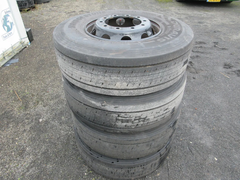 Bridgestone 315/ 80R 22.5 M+S 4 X VOORBAND MODEL 2023 2X 60 % 2X 90 % - Guma za Kamion: slika 2 Bridgestone 315/ 80R 22.5 M+S 4 X VOORBAND MODEL 2023 2X 60 % 2X 90 % - Guma za Kamion: slika 2