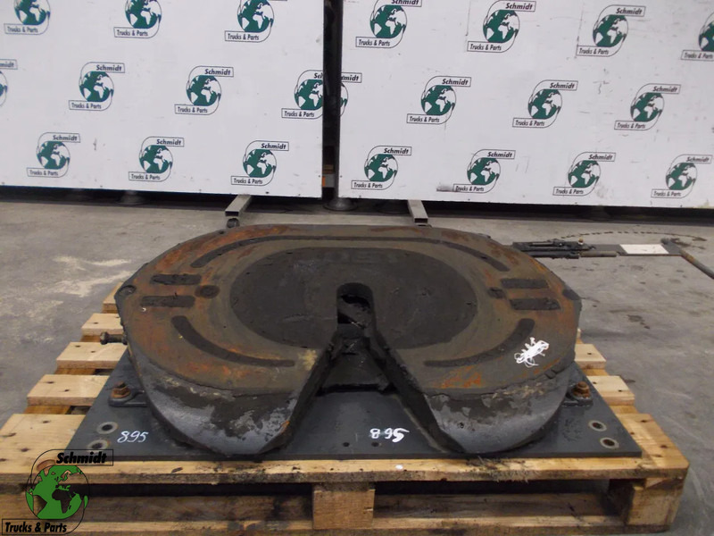 DAF 16304249 JOST MEGA SCHOTEL DAF XF 440 16304249 JOST MEGA SCHOTEL DAF XF 440 EURO 6 MODEL 2016 - Spojnica na petom točku za Kamion: slika 1 DAF 16304249 JOST MEGA SCHOTEL DAF XF 440 16304249 JOST MEGA SCHOTEL DAF XF 440 EURO 6 MODEL 2016 - Spojnica na petom točku za Kamion: slika 1