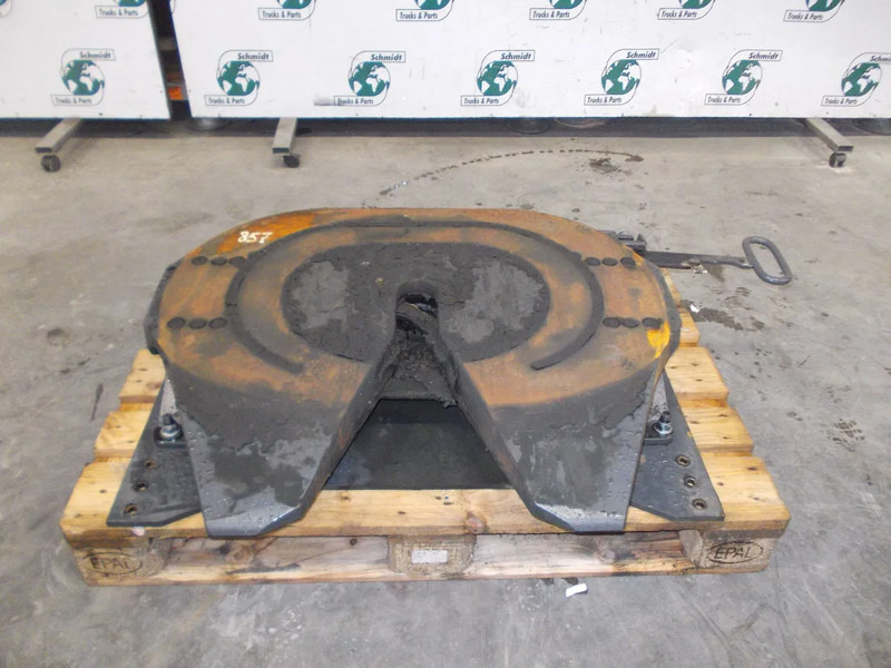 DAF 16304249 JOST MEGA SCHOTEL DAF XF 440 16304249 JOST MEGA SCHOTEL DAF XF 440 EURO 6 MODEL 2016 - Spojnica na petom točku za Kamion: slika 5 DAF 16304249 JOST MEGA SCHOTEL DAF XF 440 16304249 JOST MEGA SCHOTEL DAF XF 440 EURO 6 MODEL 2016 - Spojnica na petom točku za Kamion: slika 5