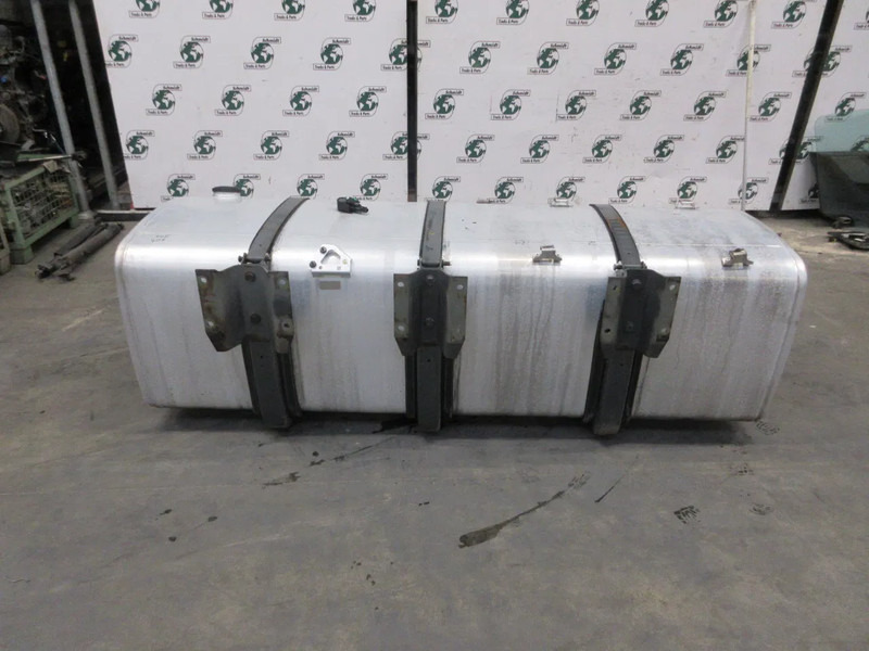 DAF 1944798 // 995 LITER INHOUD DAF XF CF EURO 6 MODEL 2018 - Rezervoar za gorivo za Kamion: slika 3 DAF 1944798 // 995 LITER INHOUD DAF XF CF EURO 6 MODEL 2018 - Rezervoar za gorivo za Kamion: slika 3