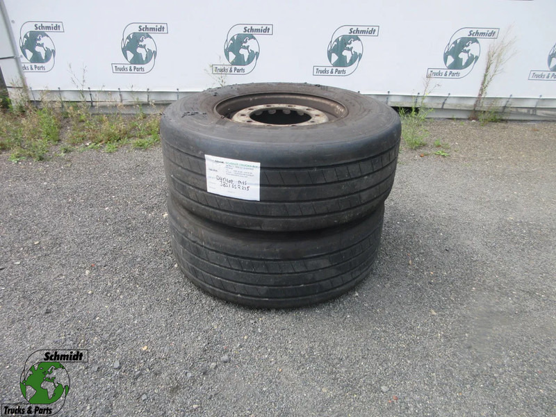 DUNLOP 385 / 65 R 22.5 OPLEGGER BANDEN MET STAAL WIEL - Guma za Kamion: slika 1 DUNLOP 385 / 65 R 22.5 OPLEGGER BANDEN MET STAAL WIEL - Guma za Kamion: slika 1