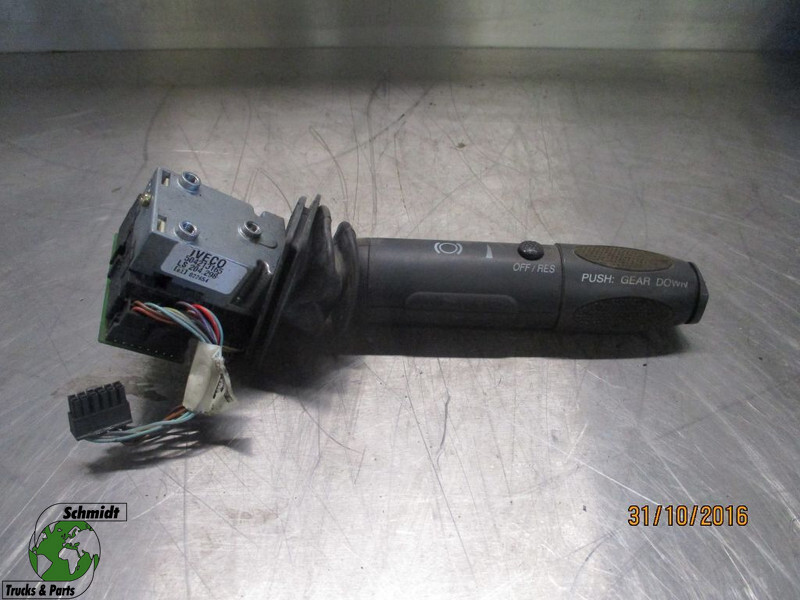 Iveco 504213165 stuur hendel stralis - Kabina i enterijer za Kamion: slika 1 Iveco 504213165 stuur hendel stralis - Kabina i enterijer za Kamion: slika 1