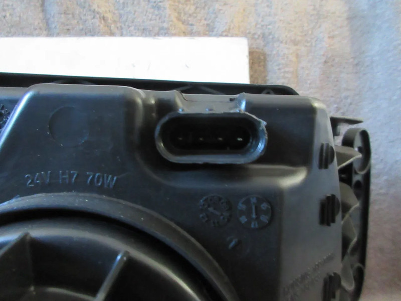 Iveco 504238117 KOPLAMP LINKS IVECO STRALIS MODEL EURO 5 NIEUWE EN GEBRUIKT - Prednja svetla za Kamion: slika 5 Iveco 504238117 KOPLAMP LINKS IVECO STRALIS MODEL EURO 5 NIEUWE EN GEBRUIKT - Prednja svetla za Kamion: slika 5