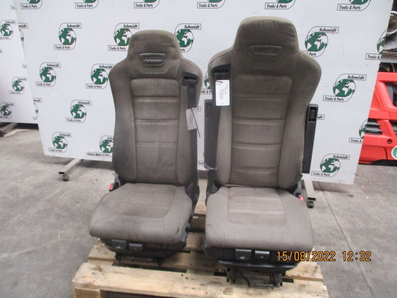 Iveco 5801416515 // 5801419691 HI WAY EURO 6 RECHT EN LINKS - Sedište za Kamion: slika 4 Iveco 5801416515 // 5801419691 HI WAY EURO 6 RECHT EN LINKS - Sedište za Kamion: slika 4