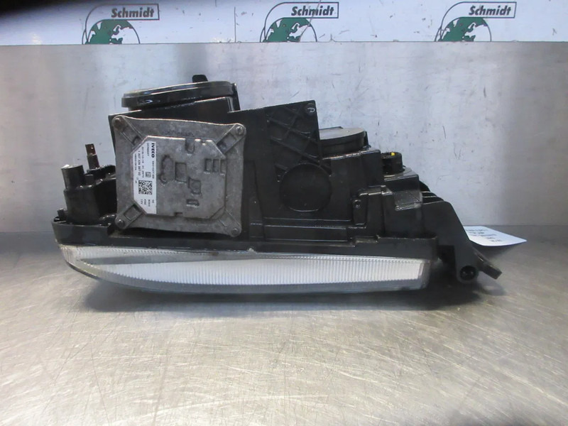 Iveco 5801639118 KOPLAMP IVECO HI WAY EURO 6 - Prednja svetla za Kamion: slika 4 Iveco 5801639118 KOPLAMP IVECO HI WAY EURO 6 - Prednja svetla za Kamion: slika 4