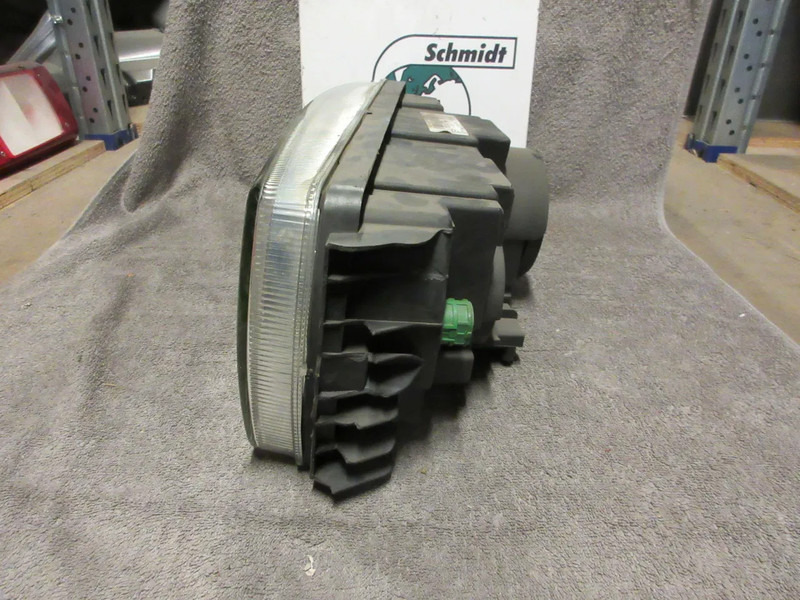 Iveco 5801745452 LED KOPLAMP IVECI HI WAY EURO 6 RECHTS - Prednja svetla za Kamion: slika 4 Iveco 5801745452 LED KOPLAMP IVECI HI WAY EURO 6 RECHTS - Prednja svetla za Kamion: slika 4