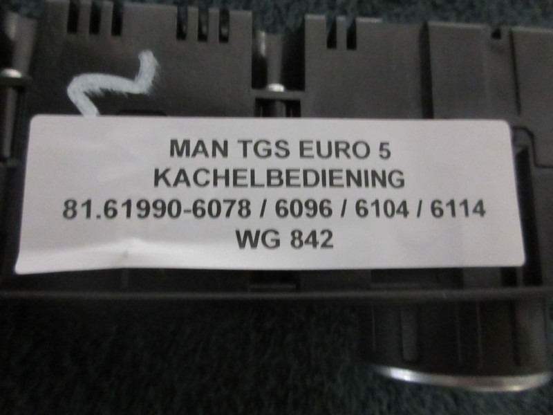 MAN 81.61990-6078 / 6096 / 6104 / 6114 / Kachelbediening - Električni sistem za Kamion: slika 4 MAN 81.61990-6078 / 6096 / 6104 / 6114 / Kachelbediening - Električni sistem za Kamion: slika 4