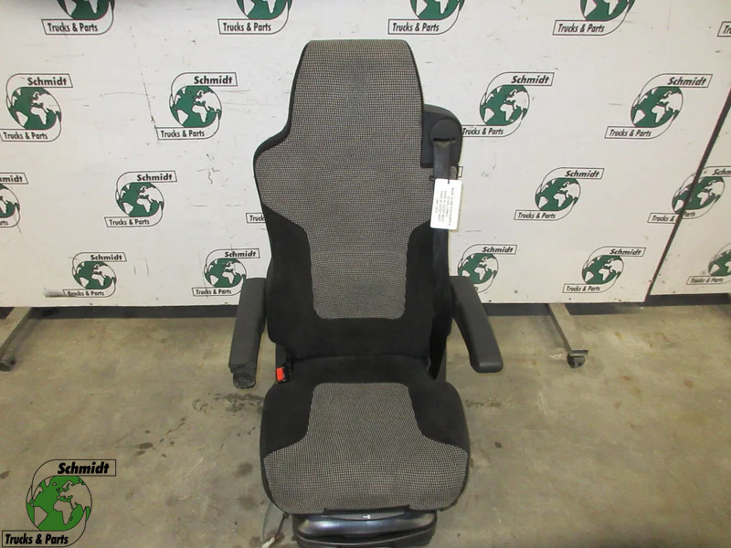 MAN 81.62307-6623 // 81.62307-6621 // 81.62307-6622 // 81.62307-6740 MAN TGX 2021 - Sedište za Kamion: slika 1 MAN 81.62307-6623 // 81.62307-6621 // 81.62307-6622 // 81.62307-6740 MAN TGX 2021 - Sedište za Kamion: slika 1