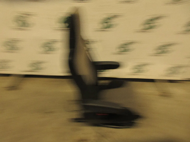 MAN 81.62307-6623 // 81.62307-6621 // 81.62307-6622 // 81.62307-6740 MAN TGX 2021 - Sedište za Kamion: slika 5 MAN 81.62307-6623 // 81.62307-6621 // 81.62307-6622 // 81.62307-6740 MAN TGX 2021 - Sedište za Kamion: slika 5