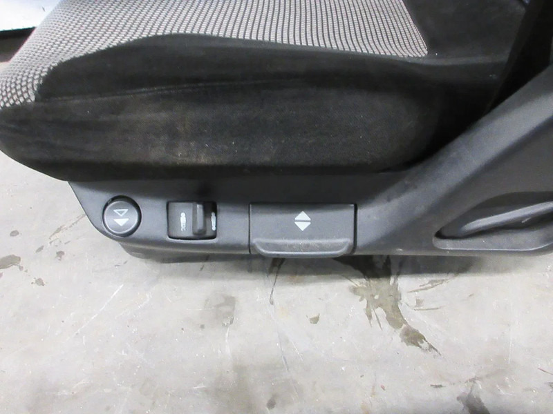 MAN 81.62307-6623 // 81.62307-6621 // 81.62307-6622 // 81.62307-6740 MAN TGX 2021 - Sedište za Kamion: slika 3 MAN 81.62307-6623 // 81.62307-6621 // 81.62307-6622 // 81.62307-6740 MAN TGX 2021 - Sedište za Kamion: slika 3