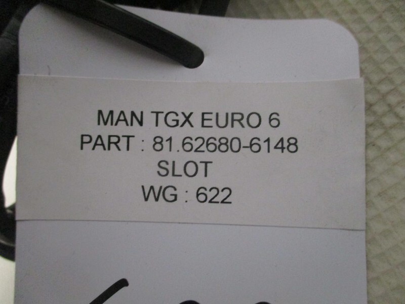 MAN 81.62680-6148 portier slot - Električni sistem za Kamion: slika 2 MAN 81.62680-6148 portier slot - Električni sistem za Kamion: slika 2