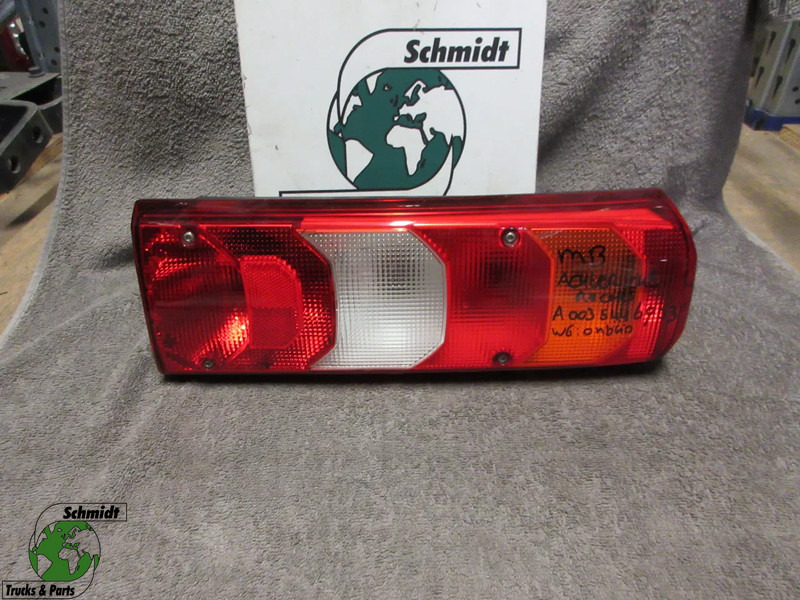 Mercedes-Benz A 003 544 69 03 // A 003 544 62 03 ACHTERLAMP MERCEDES 1845 MP4 R+L EURO 6 - Zadnja svetla za Kamion: slika 1 Mercedes-Benz A 003 544 69 03 // A 003 544 62 03 ACHTERLAMP MERCEDES 1845 MP4 R+L EURO 6 - Zadnja svetla za Kamion: slika 1