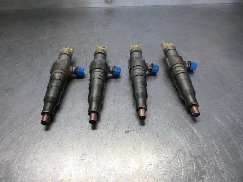 Mercedes-Benz A 936 070 17 87 // A 936 070 21 87 // A 936 178 70 02 INJECTORS DEMO MERCEDES OM 936LA EURO 6 - Filter za gorivo za Kamion: slika 4 Mercedes-Benz A 936 070 17 87 // A 936 070 21 87 // A 936 178 70 02 INJECTORS DEMO MERCEDES OM 936LA EURO 6 - Filter za gorivo za Kamion: slika 4