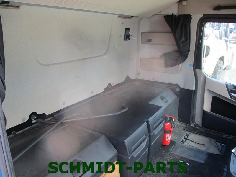 Mercedes-Benz Actros Mp4 Cabine - Kabina i enterijer za Kamion: slika 5 Mercedes-Benz Actros Mp4 Cabine - Kabina i enterijer za Kamion: slika 5