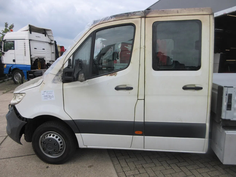 Mercedes-Benz MERCEDES SPRINTER CABINE COMPLEET ZONDER ACHTERCHASSIS - Kabina i enterijer za Dostavno vozilo: slika 4 Mercedes-Benz MERCEDES SPRINTER CABINE COMPLEET ZONDER ACHTERCHASSIS - Kabina i enterijer za Dostavno vozilo: slika 4