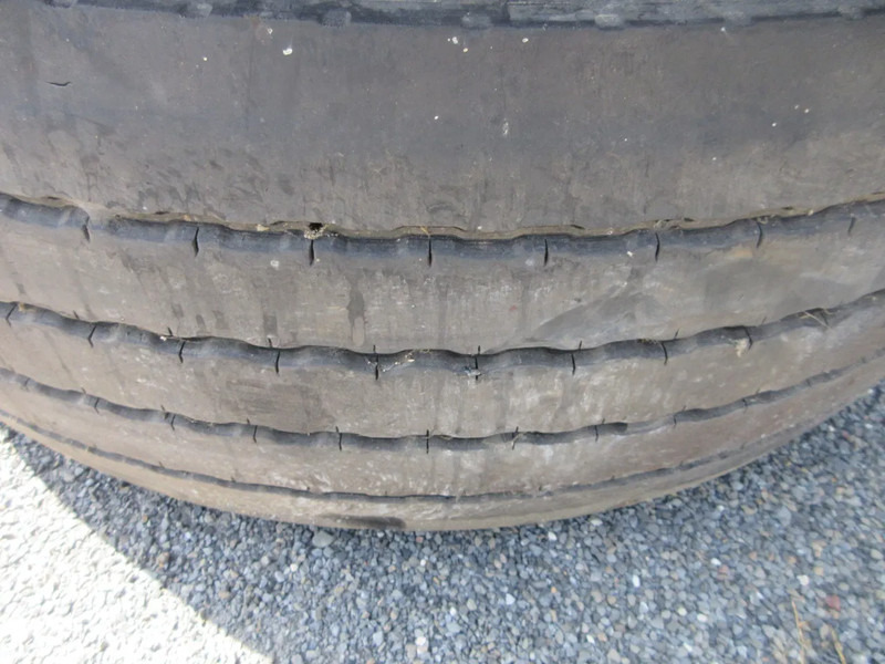 Michelin 385/65R 22.5 VOOR BANDEN M+S MET ALCOA WIELEN 50% PROFILE - Guma za Kamion: slika 3 Michelin 385/65R 22.5 VOOR BANDEN M+S MET ALCOA WIELEN 50% PROFILE - Guma za Kamion: slika 3