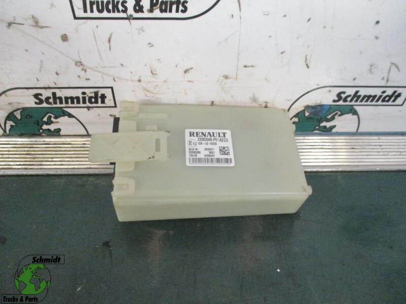 Renault 22083048 regeleenheid T 460 - Električni sistem za Kamion: slika 1 Renault 22083048 regeleenheid T 460 - Električni sistem za Kamion: slika 1