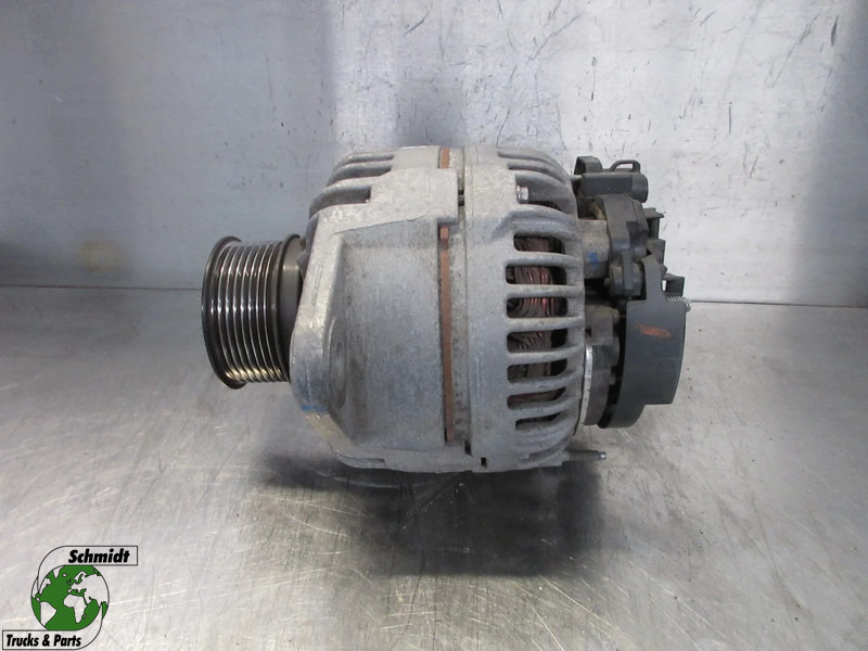 Renault 7421304674 // 7485013209 // 7485019209 DYNAMO RENAULT T 520 EURO 6 - Alternator za Kamion: slika 1 Renault 7421304674 // 7485013209 // 7485019209 DYNAMO RENAULT T 520 EURO 6 - Alternator za Kamion: slika 1