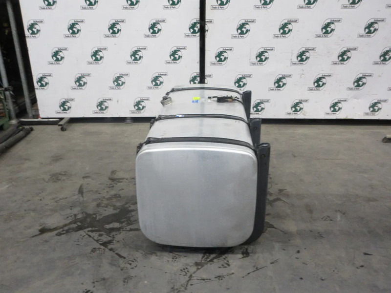 Scania 1871193 // 700 LITER INHOUD SCANIA P 410 NGS MODEL 2022 - Rezervoar za gorivo za Kamion: slika 2 Scania 1871193 // 700 LITER INHOUD SCANIA P 410 NGS MODEL 2022 - Rezervoar za gorivo za Kamion: slika 2