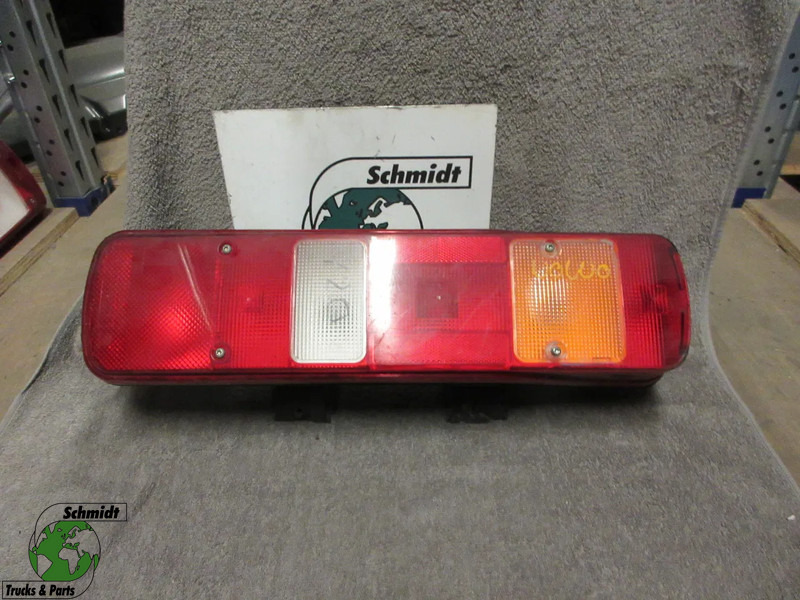 Volvo 21761257 ACHTERLAMP VOLVO FH 400 EURO 5 - Zadnja svetla za Kamion: slika 1 Volvo 21761257 ACHTERLAMP VOLVO FH 400 EURO 5 - Zadnja svetla za Kamion: slika 1