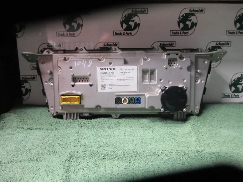 Volvo 23595812 INSTRUMENTENPANEEL VOLVO FM 330 EURO 6 MODEL 2023 - Komandna tabla za Kamion: slika 4 Volvo 23595812 INSTRUMENTENPANEEL VOLVO FM 330 EURO 6 MODEL 2023 - Komandna tabla za Kamion: slika 4