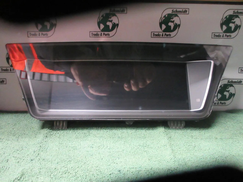 Volvo 23595812 INSTRUMENTENPANEEL VOLVO FM 330 EURO 6 MODEL 2023 - Komandna tabla za Kamion: slika 3 Volvo 23595812 INSTRUMENTENPANEEL VOLVO FM 330 EURO 6 MODEL 2023 - Komandna tabla za Kamion: slika 3