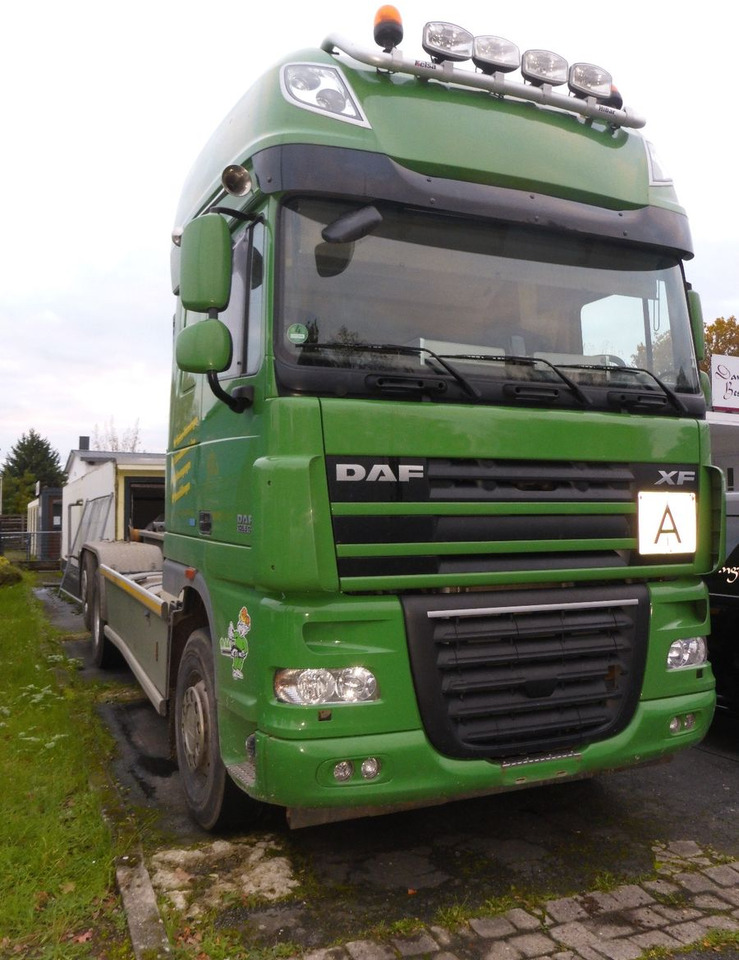 DAF XF 510 aus Werkverkehr 6 x 2 510PS Top-Zustan - Kamion sa hidrauličnom kukom: slika 1 DAF XF 510 aus Werkverkehr 6 x 2 510PS Top-Zustan - Kamion sa hidrauličnom kukom: slika 1