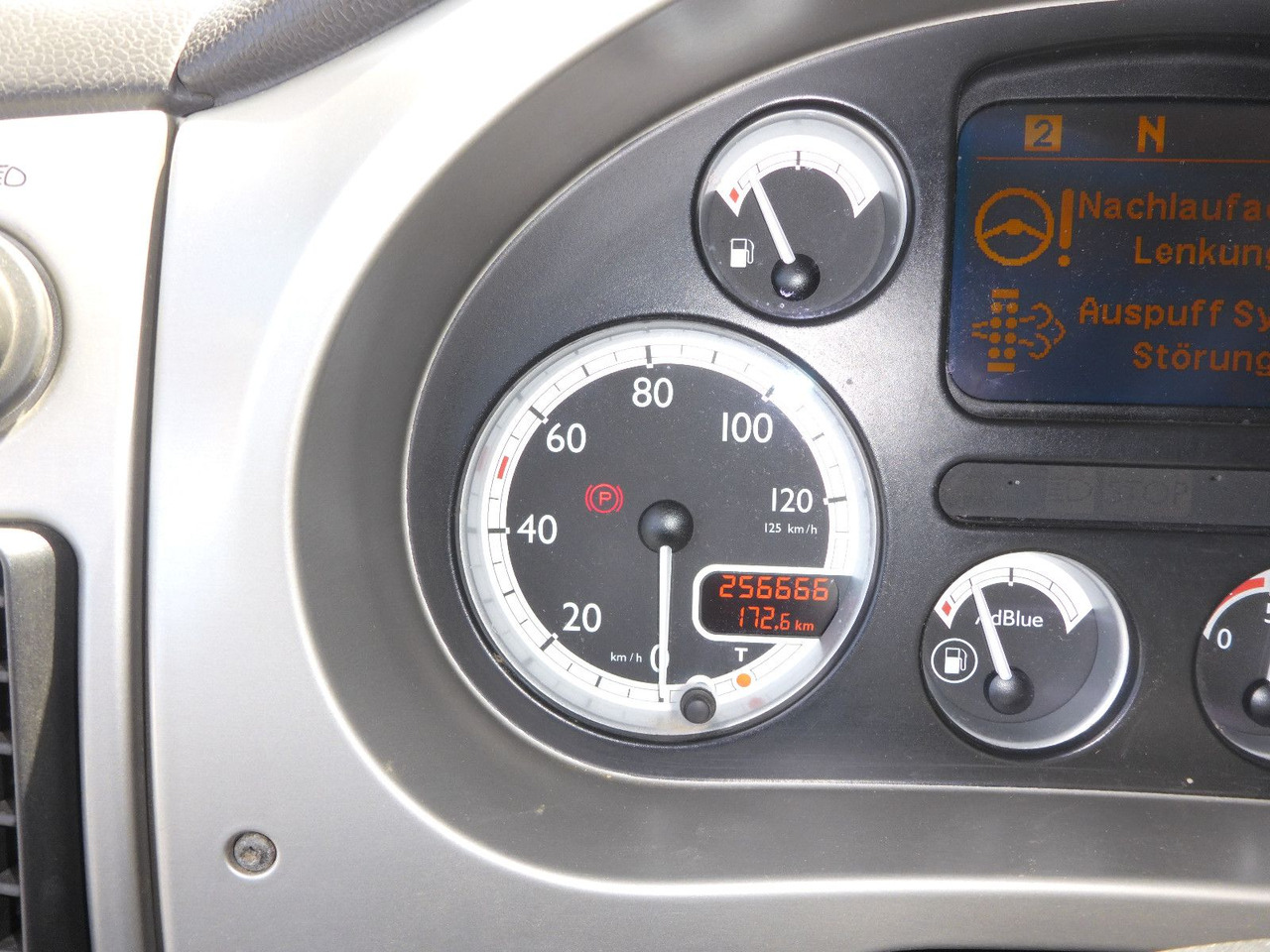 Kamion sa hidrauličnom kukom novi DAF XF 510 aus Werkverkehr  6 x 2  510PS  Top-Zustan: slika 10