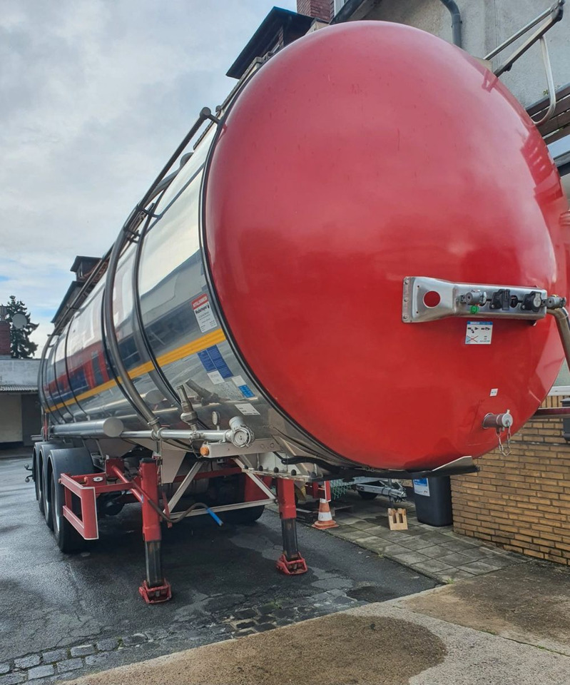 Kässbohrer Chemie Zulassung + Gefahren immer nur ALKOHOL - Poluprikolica cisterna: slika 4 Kässbohrer Chemie Zulassung + Gefahren immer nur ALKOHOL - Poluprikolica cisterna: slika 4